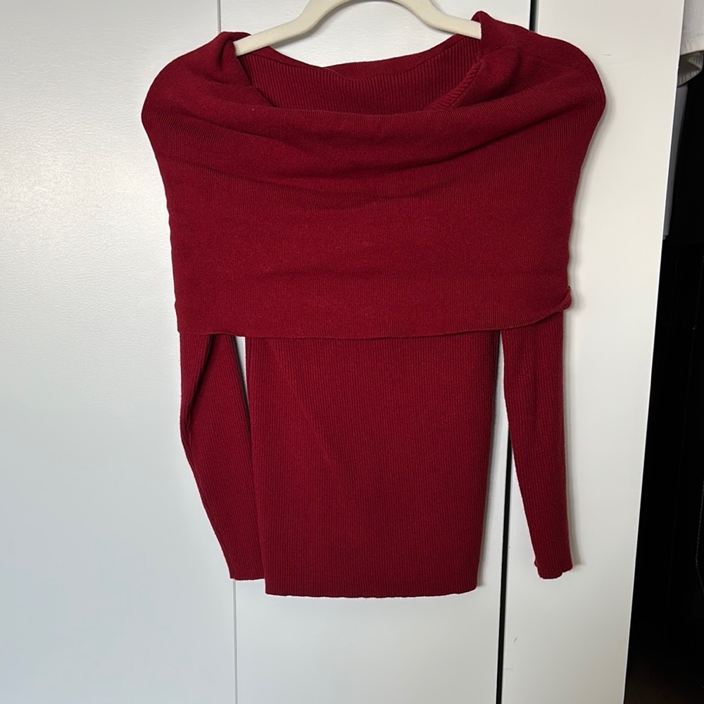 Elegant Red Women's Sweater